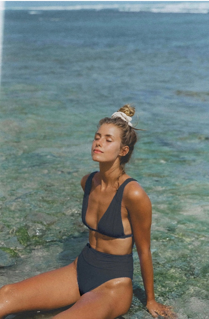 Black - Isla Top